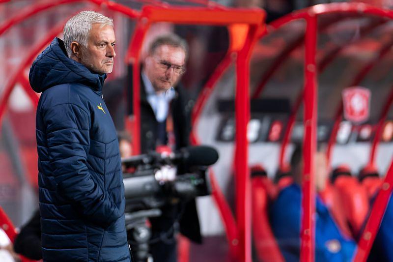Rumors of Jose Mourinho returning to manage Everton under new ownership swirl around.

