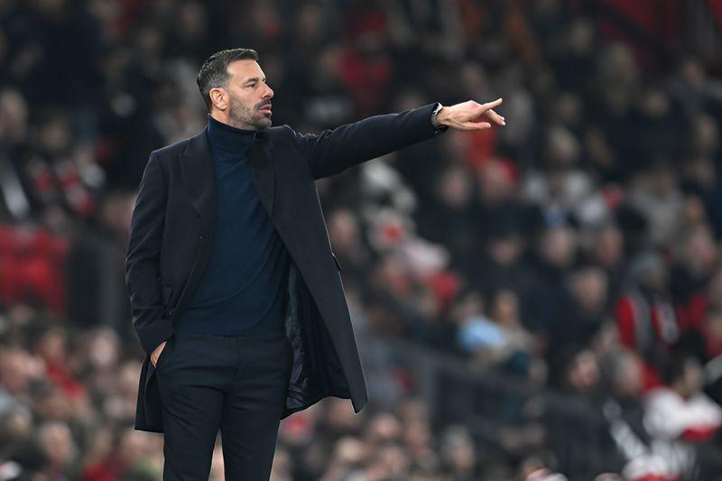 Coach Nistelrooy will continue to act as interim manager until United announces Ruben Amorim as Ten Hag’s successor