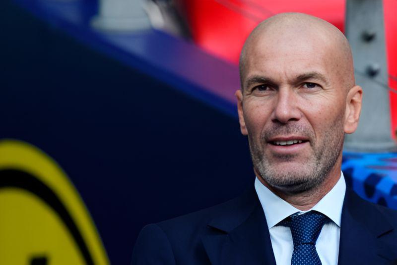 Zidane has turned down several high-profile club offers, including Manchester United and Bayern Munich, preferring only Real Madrid or France