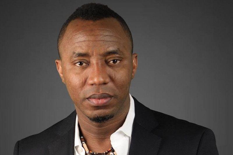 Omoyele Sowore speaking at a public event amid calls for release of detained bloggers over Elumelu report