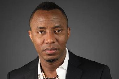 Omoyele Sowore speaking at a public event amid calls for release of detained bloggers over Elumelu report
