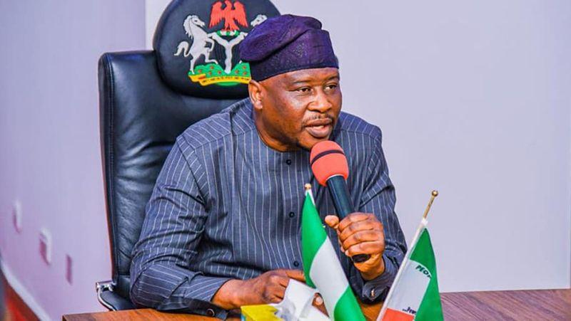 Governor Ahmadu Fintiri speaking to the media about his political stance and relationship with Atiku Abubakar.