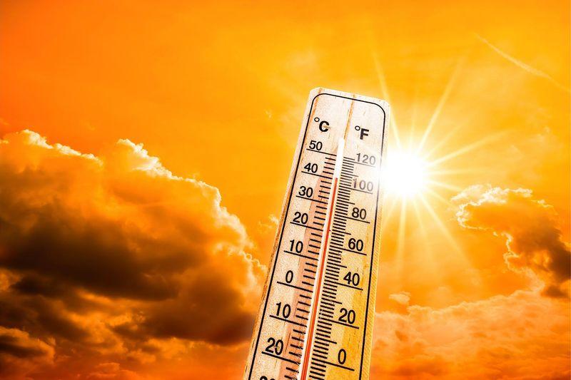 8 tips for surviving the hot season in Nigeria. 