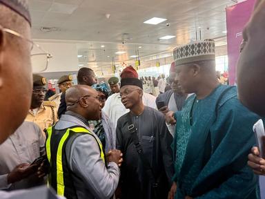 Former Kaduna State Governor Nasir El-Rufai arriving at Nnamdi Azikiwe International Airport, Abuja, amid allegations of an attempted arrest.