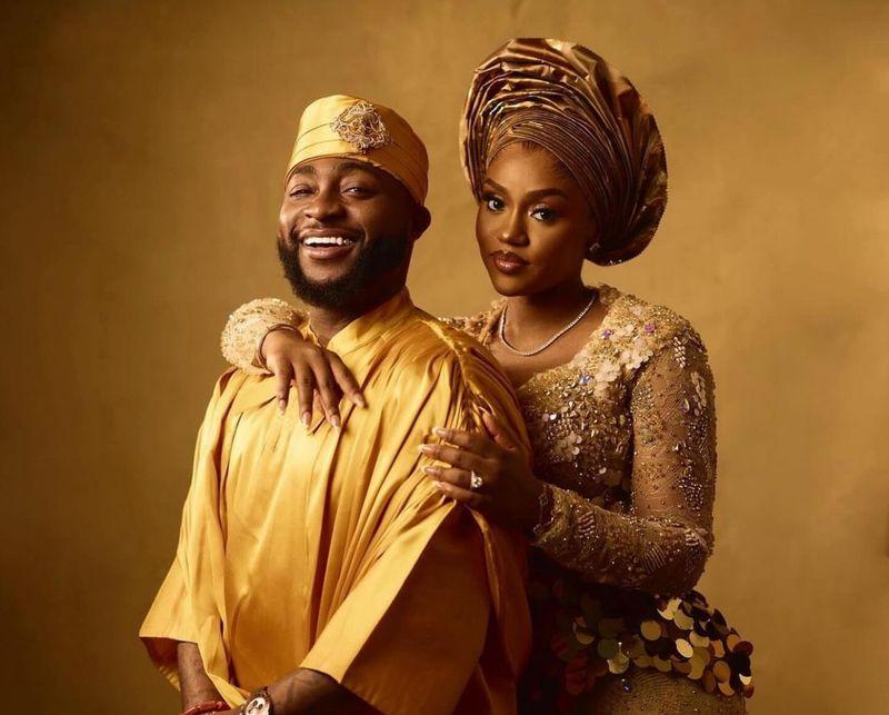 Netizens shared mixed feelings over Davido’s Chioma’s new look on social media 
