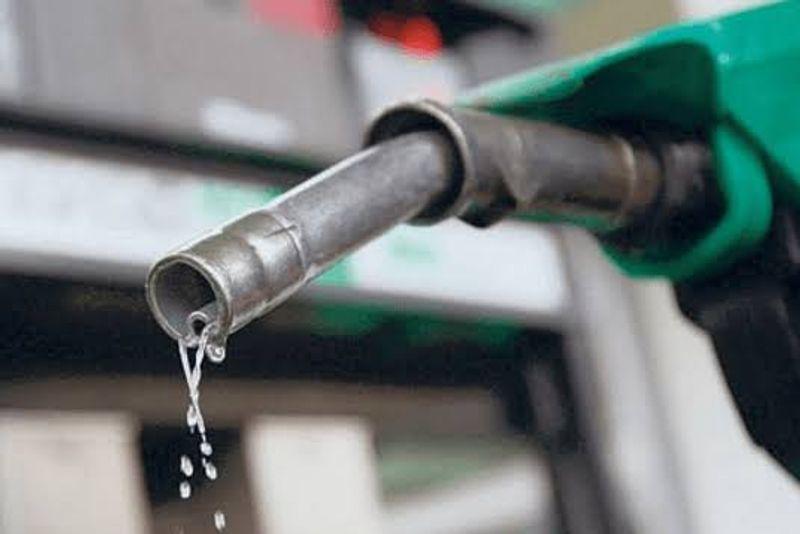 Dangote Refinery reduced Premium Motor Spirit (PMS) price from N990 to N970 per litre. 