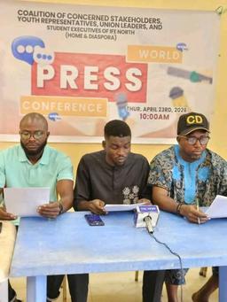 Coalition of Ife-North stakeholders addressing a press conference, holding placards and speaking on political representation demands in Osun State.