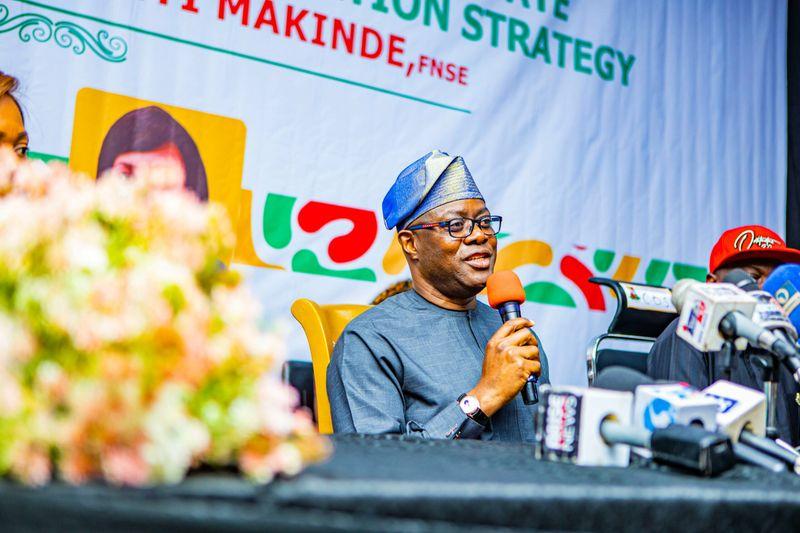 Makinde approves N10,000 salary boost for Oyo workers to ease fuel crisis.
