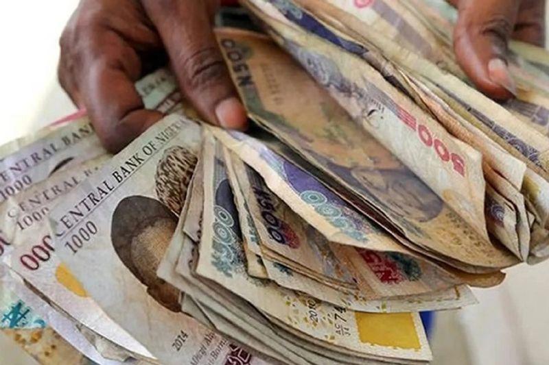 Increased currency outside banks indicates dependence on cash among Nigerians