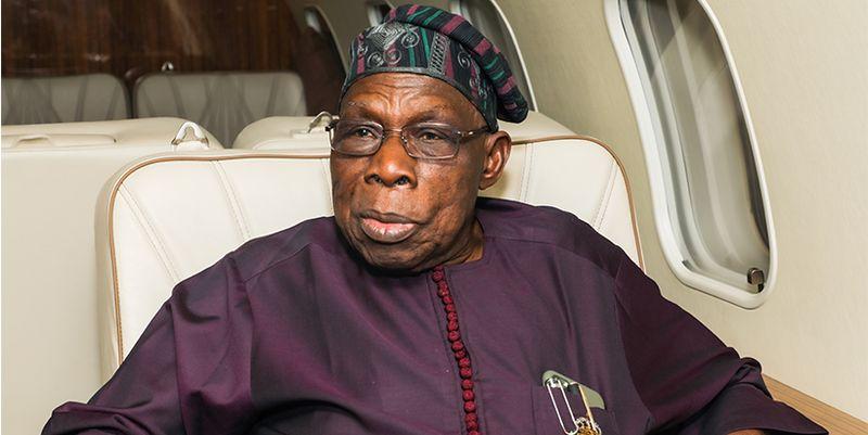 Former Nigerian President Olusegun Obasanjo addressing cocoa farmers at a summit on strengthening agricultural institutions for food security.
