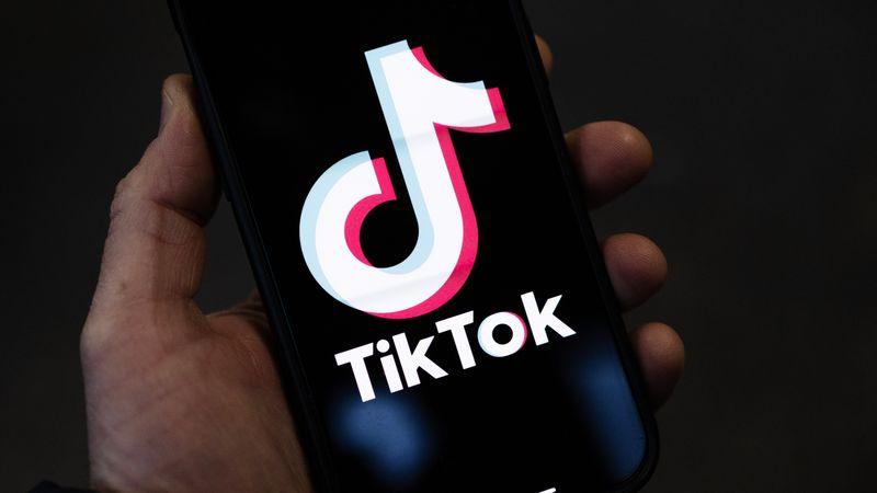 Nigerians are reacting to the restoration of TikTok in the US