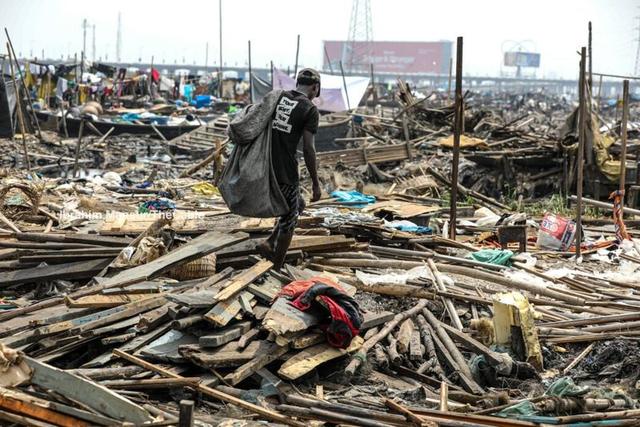 Residents and schoolchildren of Makoko protested against ongoing demolitions, appealing to Lagos State lawmakers for relief and protection.