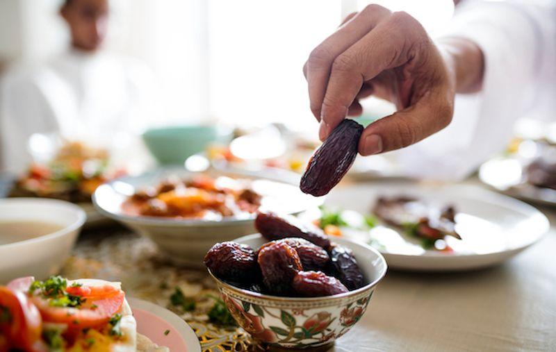 12 transformative daily routines to practice while fasting during Ramadan.
