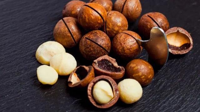 Nigeria extends the ban on raw shea nut exports for another year to deepen domestic processing and enhance value addition in the shea industry.
