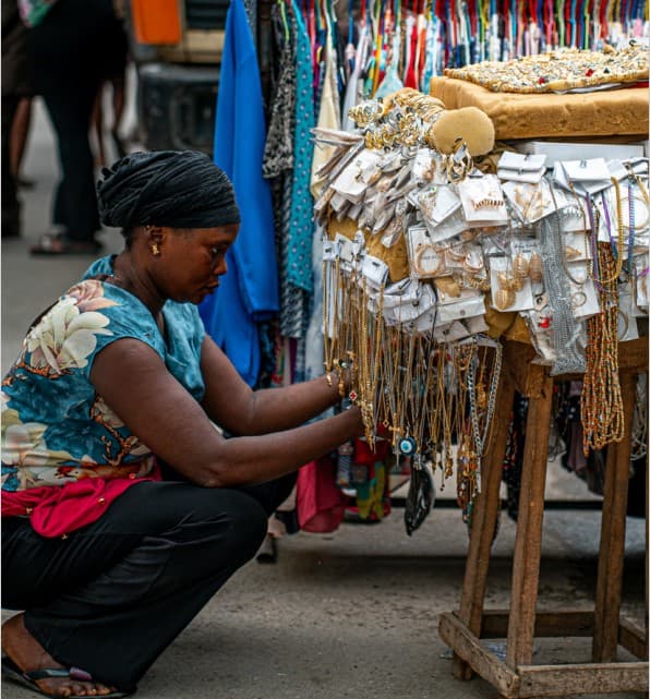 According to the Moniepoint informal economy report, businesses in Nigeria's informal economy rake in less than N250,000 profit monthly.