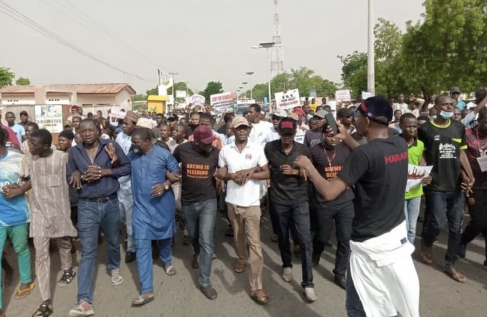 The protest in Katsina has been allegedly seized by hoodlums who invaded churches under the cover of the ongoing nationwide protest against poor governance.