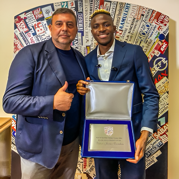 Calenda pictured with his client, Nigerian forward Victor Osimhen