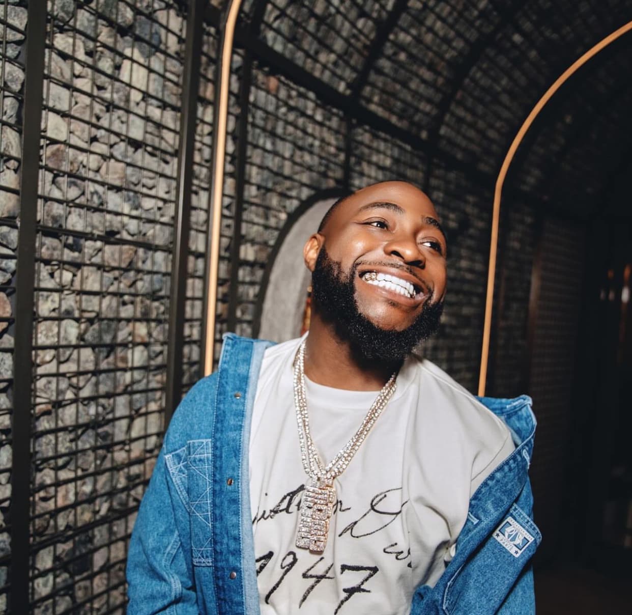 Davido misses out on Top 10 African singers with most monthly listeners on Spotify 
