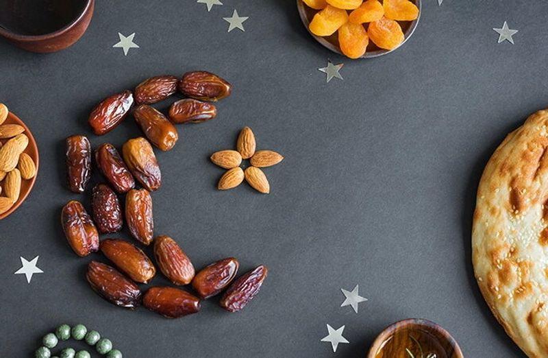 Essential tips to stay hydrated and healthy during Ramadan fasting.