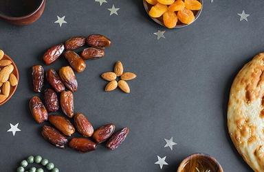 Essential tips to stay hydrated and healthy during Ramadan fasting.