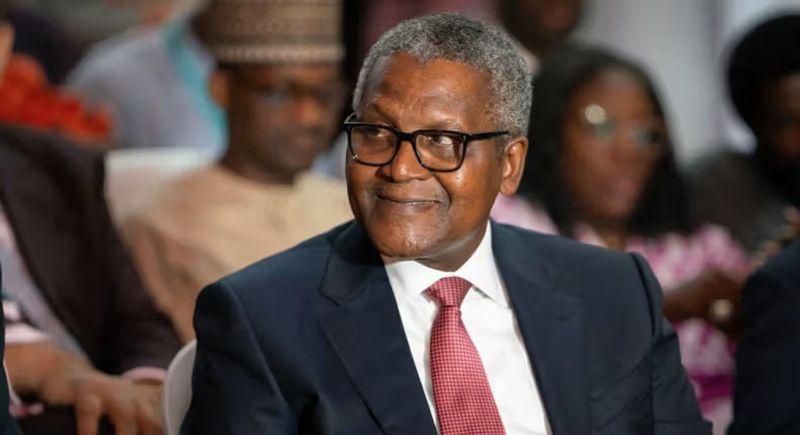 Aliko Dangote at an event in Lagos addressing engineers on artificial intelligence and the future of engineering practice.