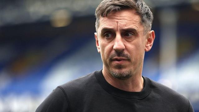 Gary Neville speaking on Sky Sports studio analysis discussing Chelsea and Xabi Alonso’s upcoming transfer plans.