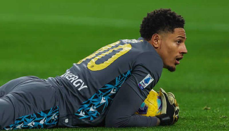 Maduka Okoye in goal for Udinese Calcio during a Serie A match in Italy.