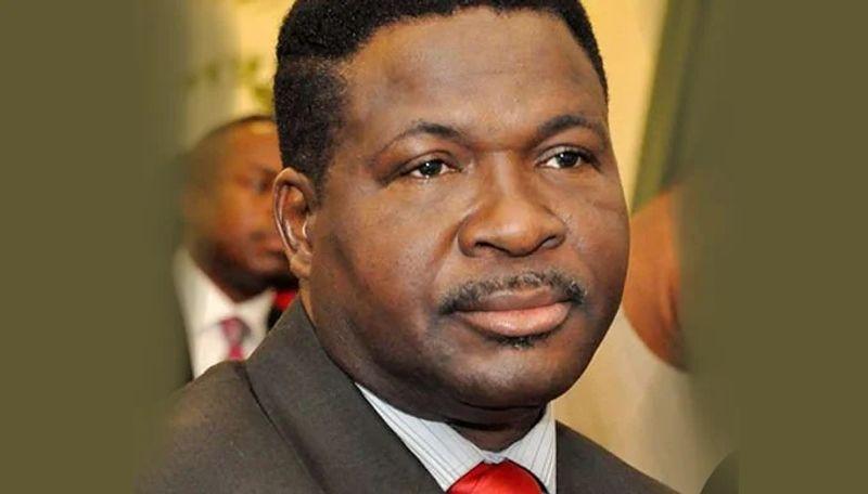 Mike Ozekhome leaving the FCT High Court in Maitama after the withdrawal of forgery charges following the AGF’s takeover of the prosecution.